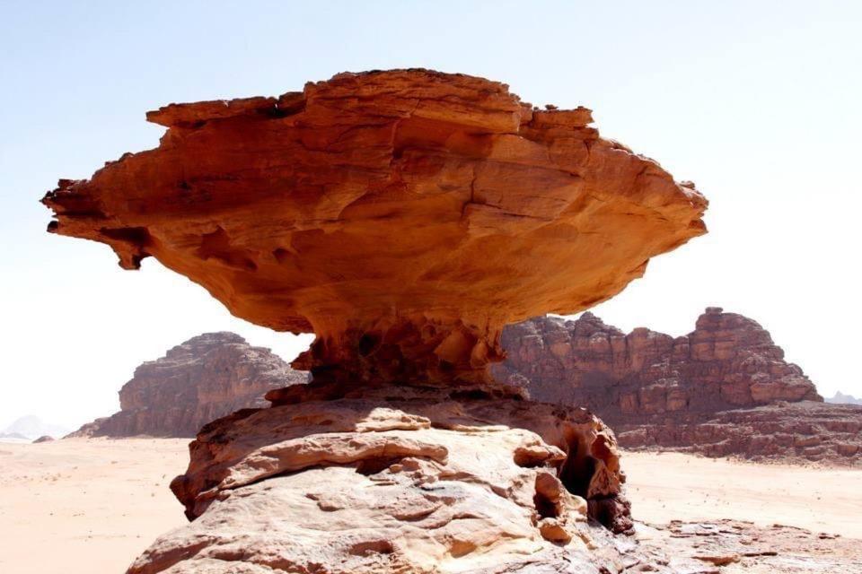 Wadi Rum Wonders Camp Buitenkant foto